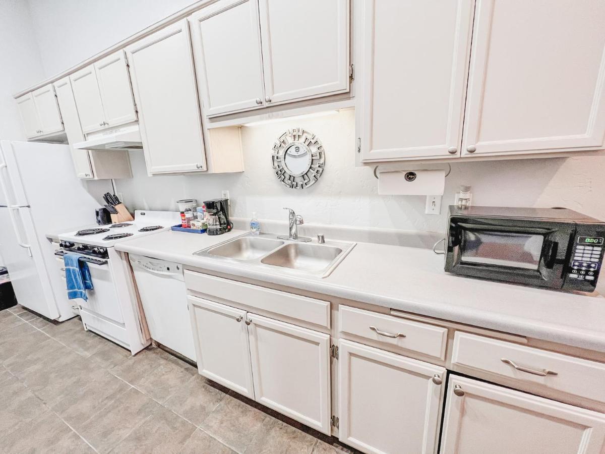 Gaslamp 2Bdrm - W Parking & 4 Beds #404 Hotel San Diego Luaran gambar